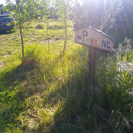 Tentes Bohemes Dans Un Ecolieu Avec Piscine Hors-sol Luxussátor Peault