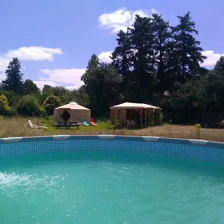 Luxury tent Tentes Bohemes Dans Un Ecolieu Avec Piscine Hors-sol *
