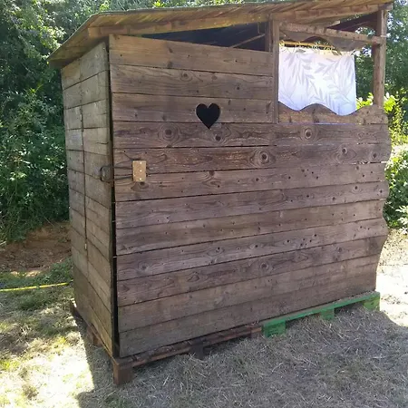 Tentes Bohemes Dans Un Ecolieu Avec Piscine Hors-sol Luxury tent Peault