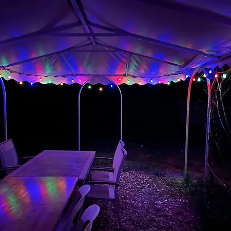 Tentes Bohemes Dans Un Ecolieu Avec Piscine Hors-sol *