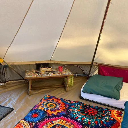 Luxury tent Tentes Bohemes Dans Un Ecolieu Avec Piscine Hors-sol *