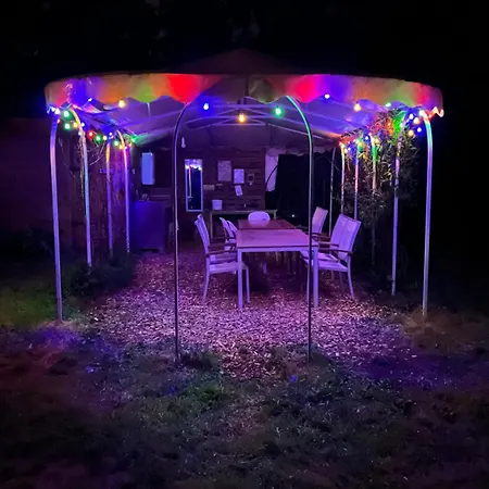 Luxury tent Tentes Bohemes Dans Un Ecolieu Avec Piscine Hors-sol Peault