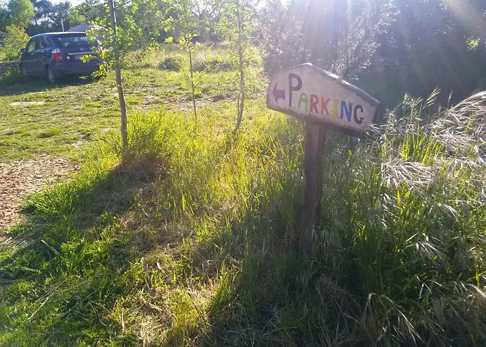 Tentes Bohemes Dans Un Ecolieu Avec Piscine Hors-sol Роскошный шатер Peault